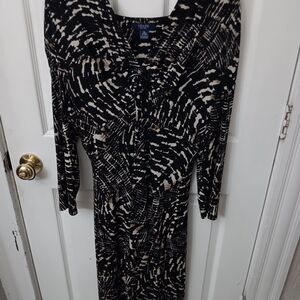 Chaps Black and Cream Abstract Long Sleeve Dress